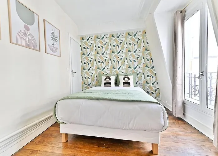 Cosy Face De Montparnasse *